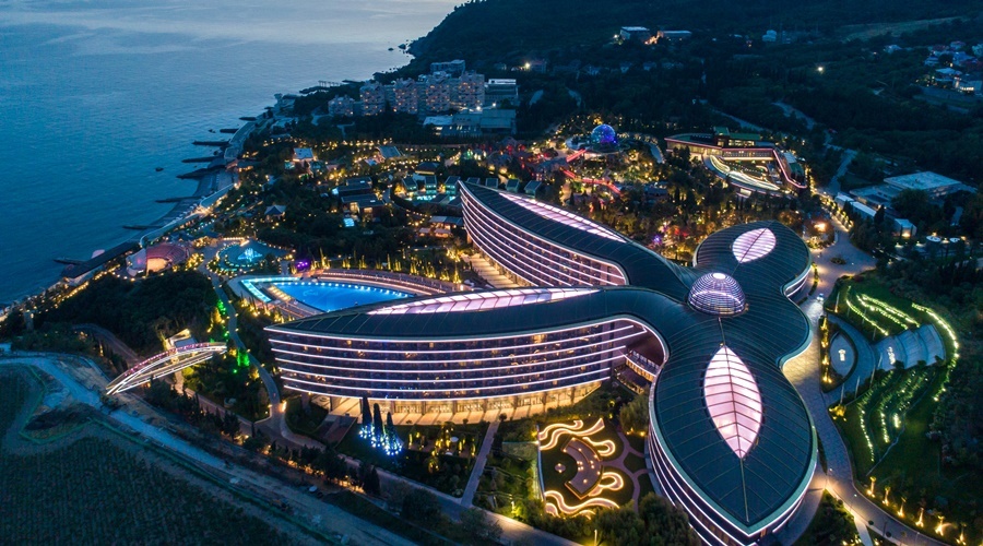 Mriya Resort & SPA получил две престижные премии в рамках саммита HR-директоров России и СНГ
