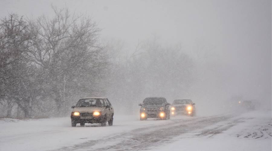 Ограничения движения будут вводиться зимой в снегопад и гололед на некоторых дорогах Крыма