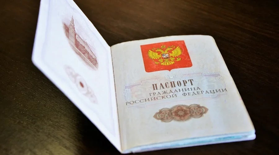 Россияне начнут получать электронные паспорта в декабре текущего года