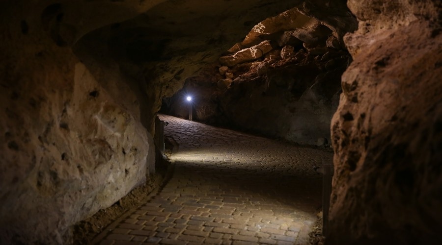 Пленэрная выставка откроется в пещере «Таврида»