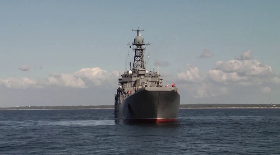 Отряд больших десантных кораблей ВМФ России прибыл в Севастополь