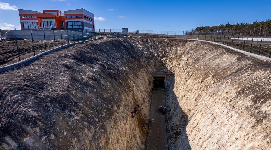Экскурсионный маршрут к останкам древних животных пещеры «Таврида» готовят к открытию