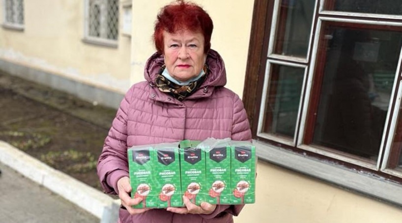 Работники титанового завода в Крыму собрали гумпомощь для Донбасса