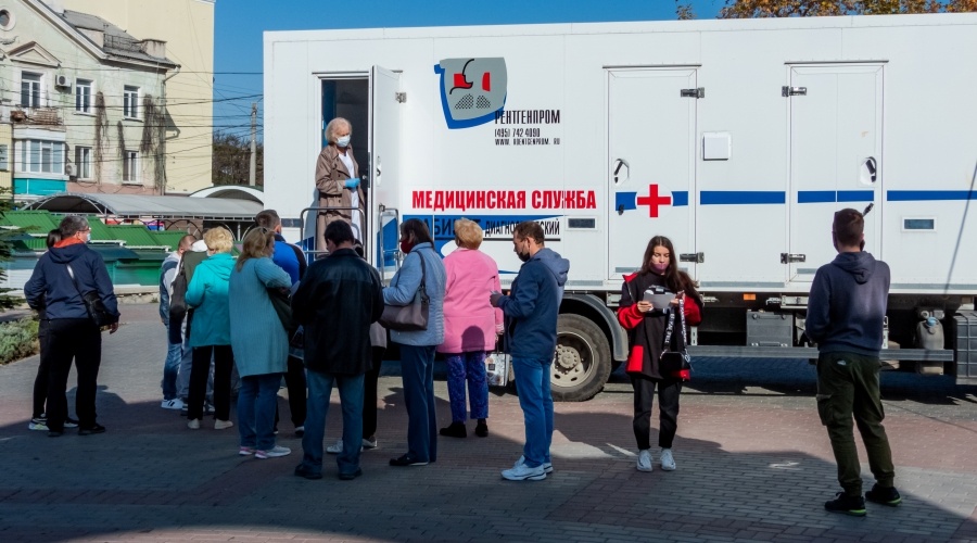 План вакцинации от COVID-19 выполнен в Крыму на 63% – Аксёнов