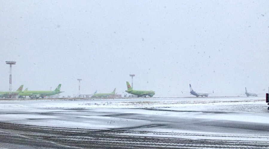 Полиция задержала пассажирку, угрожавшую взорвать самолет из Симферополя