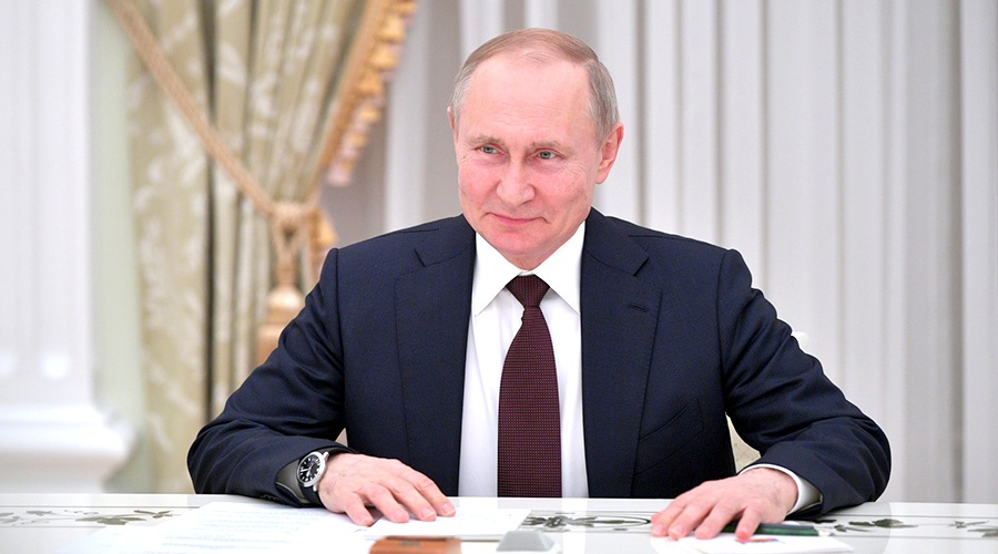 Путин допустил возможность обнуления своих президентских сроков