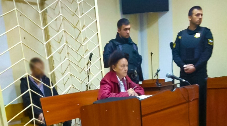 Суд в Крыму отправил под арест подозреваемого в убийстве малолетней падчерицы