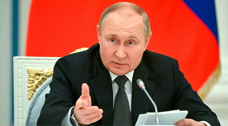 Путин потребовал к понедельнику определить целевое задание по обеспечению ВС России