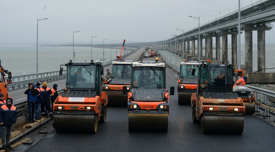Движение автотранспорта по левой стороне Крымского моста запустят в феврале – Росавтодор