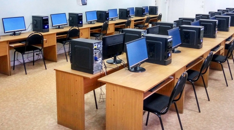 Ялтинские школы получат до конца года компьютерное оборудование более чем на 20 млн рублей