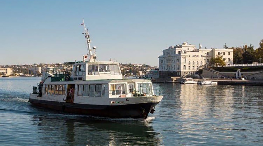 Власти Севастополя запустили дополнительные катера в микрорайон Голландия