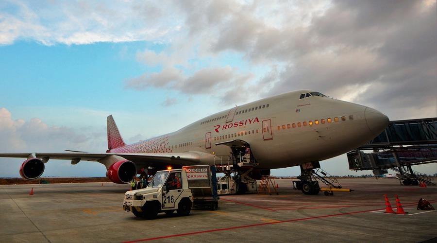 Авиакомпания направит резервное судно для пассажиров экстренно вернувшегося в Симферополь самолета