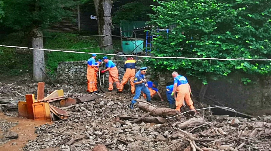 Крымские спасатели завершили расчистку Косьмо-Дамиановского монастыря