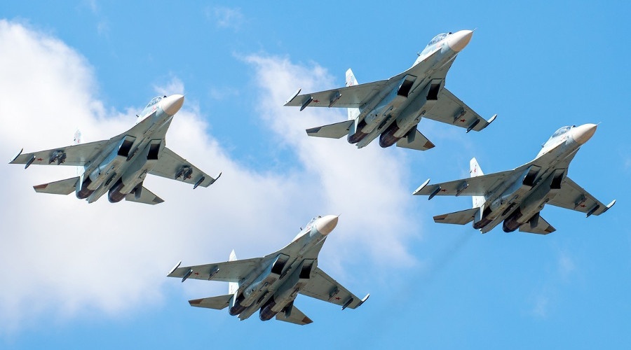 Военные летчики продемонстрируют высший пилотаж во время закрытия «Авиадартса» в Севастополе