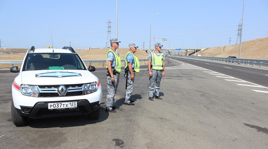 Минтранс РФ подписал договор на охрану трех путепроводов и дороги в Керчи