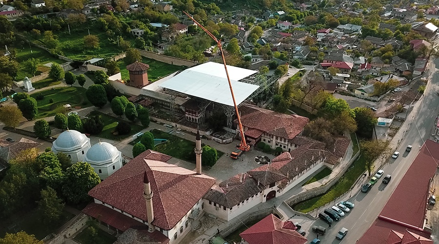 Минкульт Крыма грозится разорвать контракт с подрядчиком реставрации Ханского дворца