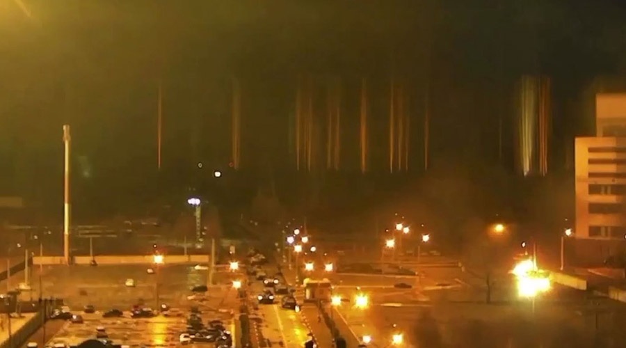 Российские военные взяли под контроль Запорожскую АЭС, радиационный фон в норме