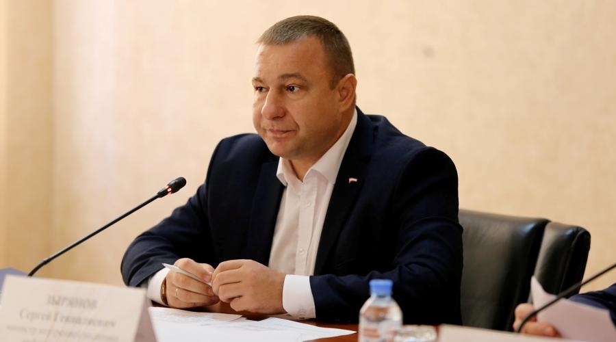 Аксёнов официально уволил Зырянова с поста министра информации Крыма