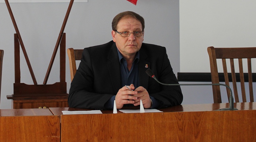 Депутаты избрали нового главу администрации Ленинского района Крыма