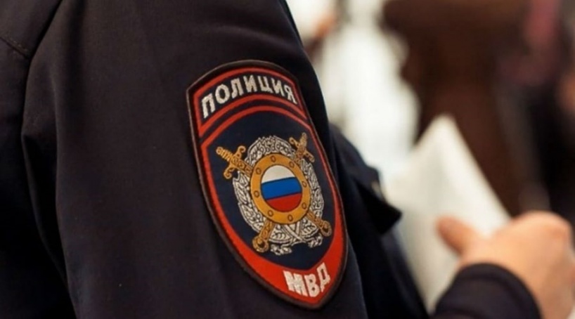 Полицейские Ялты задержали местного жителя с оружием и наркотиками