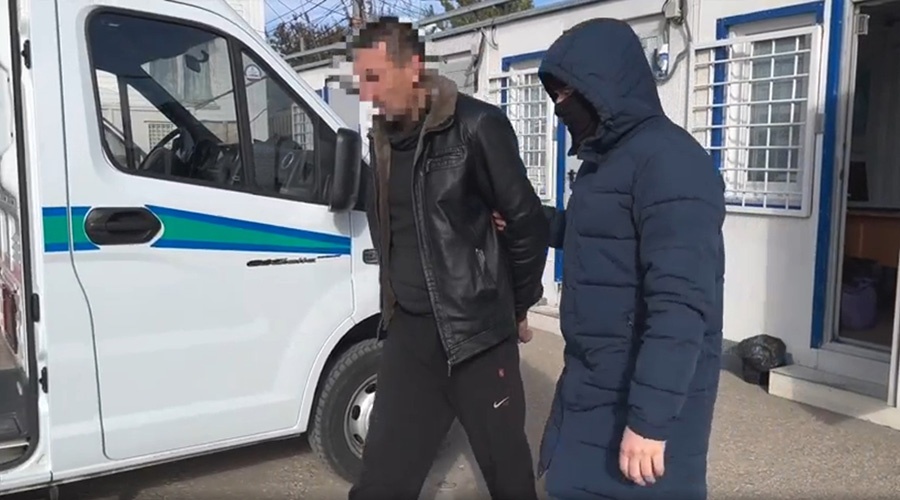 Очередной участник украинского нацбата из Херсонской области задержан на въезде в Крым