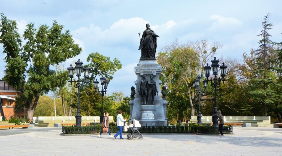 Симферополь потратит 50 млн рублей на продолжение благоустройства Екатерининского сада