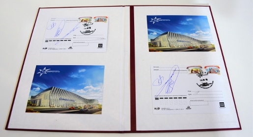Спецгашение открытки с изображением нового терминала состоялось в главном зале аэропорта Симферополь