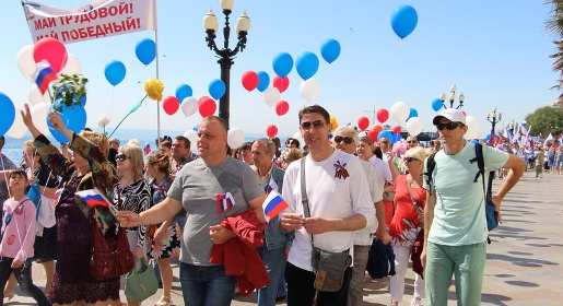  Ялта отметила Первомай шествием и праздничным митингом