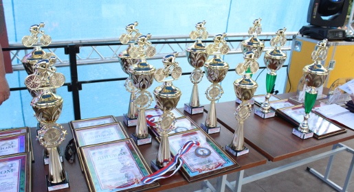 Лауреаты четвёртой юношеской велогонки на призы Джамолидина Абдужапарова определены в Феодосии