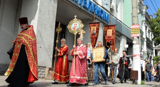 Крестный ход начался в Симферополе в память о расстреле царской семьи