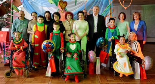 Дети с ограниченными возможностями представили спектакль в Симферополе