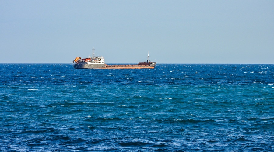 Минтранс поддержал перевозки грузов через Керченский пролив в биг-бегах
