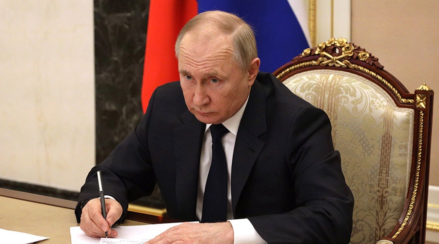 Президент расширил полномочия глав субъектов России для решения экономических проблем