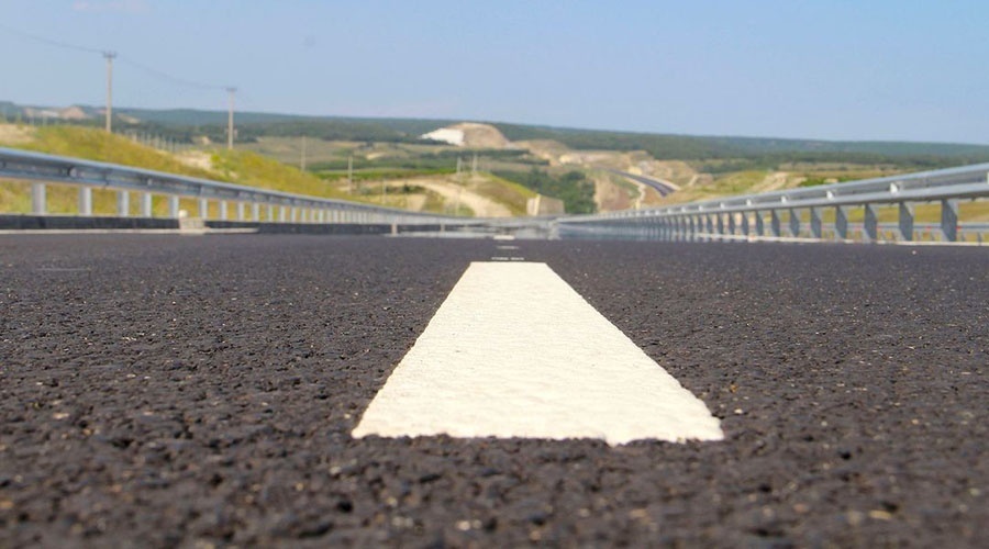 Крым получит на ремонт и обслуживание дорог 12 млрд рублей в 2022 году