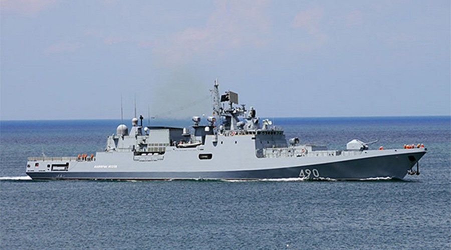 Экипаж фрегата ЧФ «Адмирал Эссен» провел в море учения ПВО