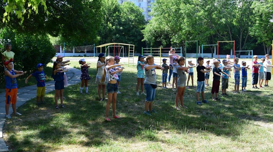 Более 70 детских оздоровительных лагерей будут работать в Крыму в июле