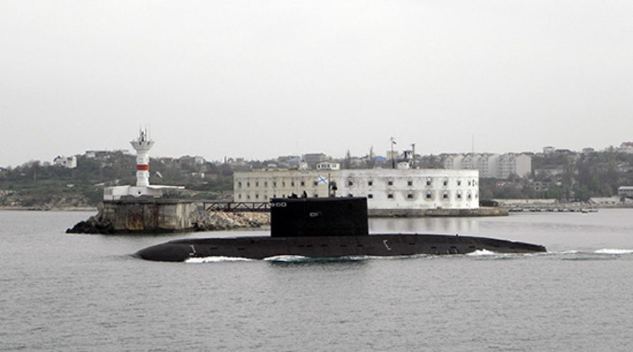 Подлодка ЧФ «Старый Оскол» проведет учения совместно с морской авиацией и противолодочными кораблями