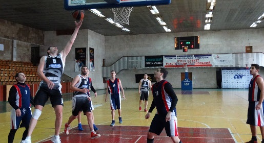 Две команды остались без поражений в мужском баскетбольном чемпионате Крыма (ФОТО)