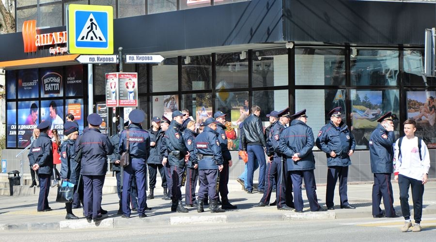 Крымские полицейские за два дня задержали 57 разыскиваемых граждан