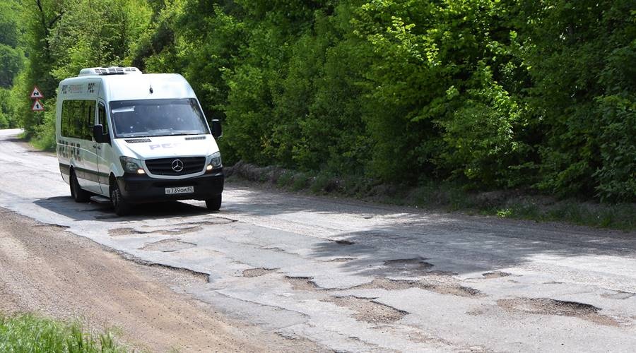 Участок дороги Танковое – Оборонное в Крыму отремонтируют к декабрю за 156 млн руб