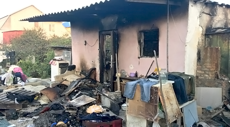 Девушка зарезала севастопольского таксиста и сожгла его дом