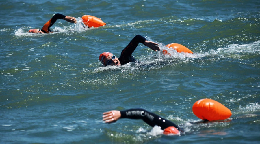 Полсотни российских и зарубежных спортсменов примут участие в заплыве через Керченский пролив
