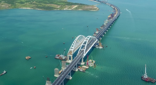 Движение по Крымскому мосту будет открыто в 5 часов 30 минут 16 мая