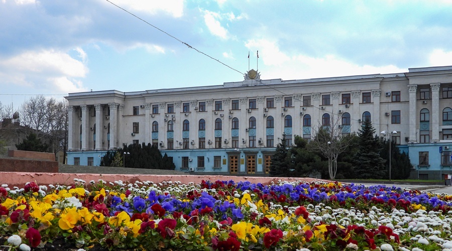 Сенатор от Крыма проведет онлайн-прием граждан 6 мая 