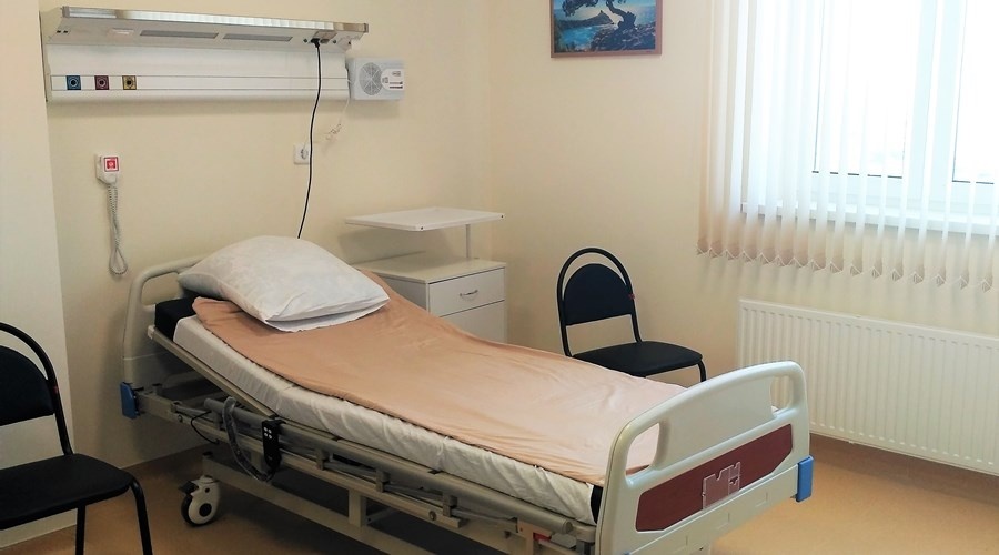 Легкобольных с COVID-19 в Крыму начинают лечить на дому