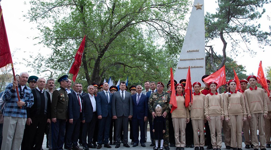 Стелу «Населенный пункт воинской доблести» открыли в крымском Армянске