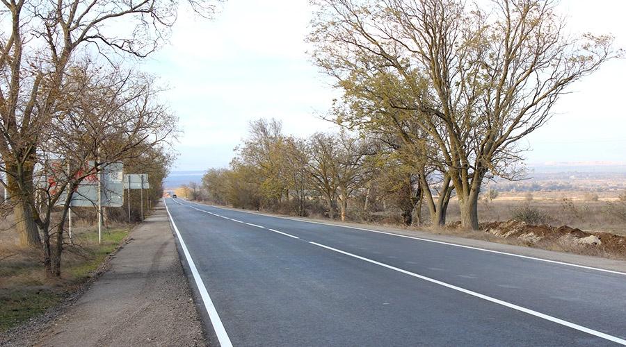 «ВАД» отремонтировал дорогу, соединяющую Керчь с курортным поселком