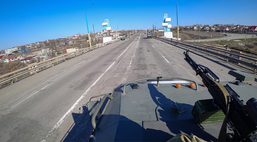 Власти Херсона ограничили движение по Антоновскому мосту после обстрела ВСУ