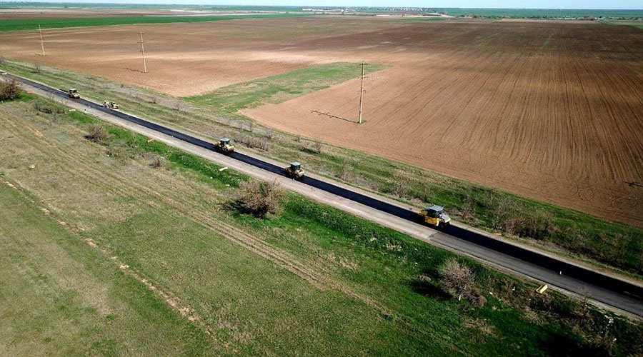 «ВАД» отремонтирует степную дорогу в центре Крыма