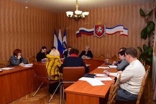 Власти Симферополя пообещали определить сроки ликвидации подтоплений в Комсомольском